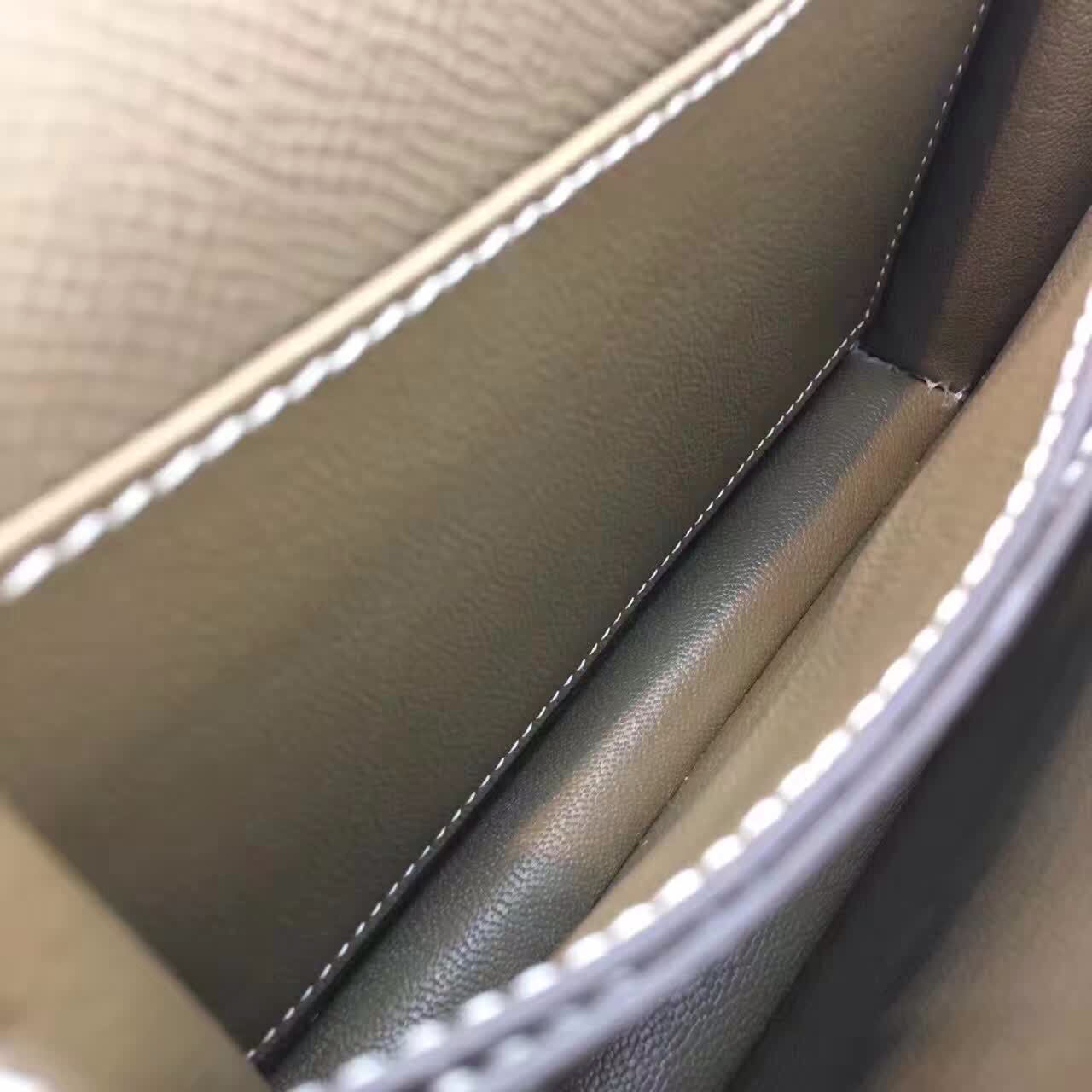 广州白云皮具城  爱马仕Roulis猪鼻子19cm Epsom 法国原产掌纹小牛皮 18Etoupe大象灰 银扣