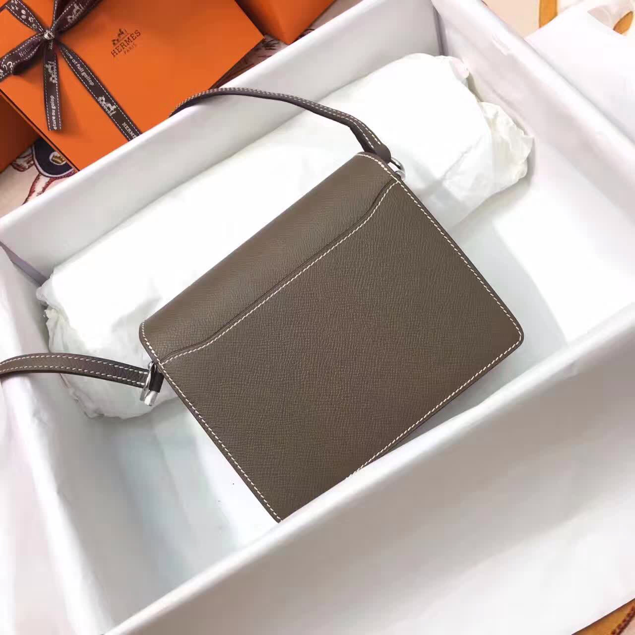 广州白云皮具城  爱马仕Roulis猪鼻子19cm Epsom 法国原产掌纹小牛皮 18Etoupe大象灰 银扣