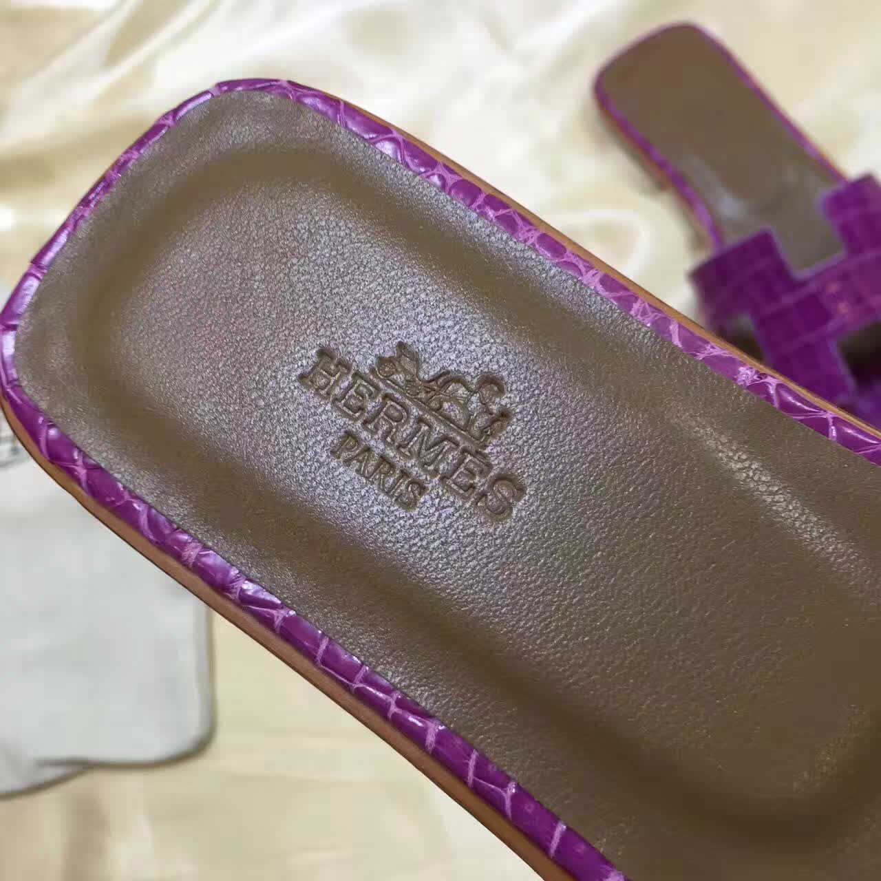 全球同步发售 爱马仕Hermes女拖鞋 亮面鳄鱼 非洲金扣原产尼罗鳄 海葵紫 41码 盛夏热卖