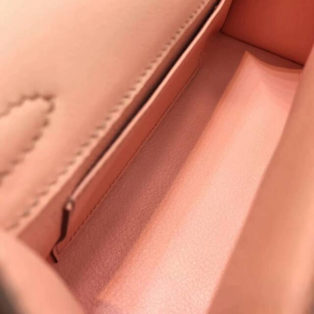 爱马仕包包 stock 22kelly pochette swift皮 裸粉 银扣 进口法国蜡线手工缝制