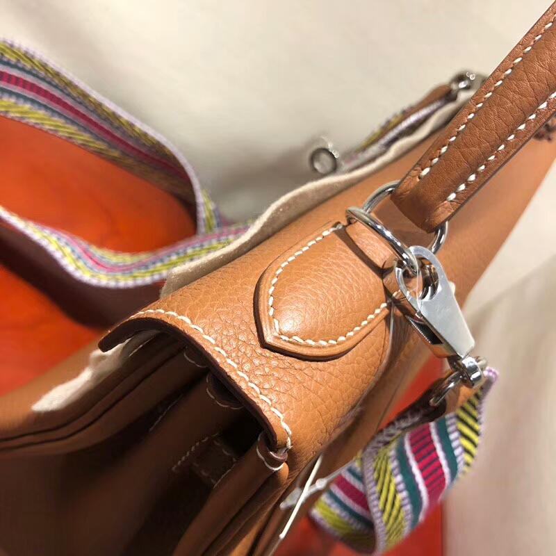 Hermes 爱马仕Kelly包 28cm Togo 37 Gold 金棕 银扣 配上Sangle Cavale肩带简直绝美