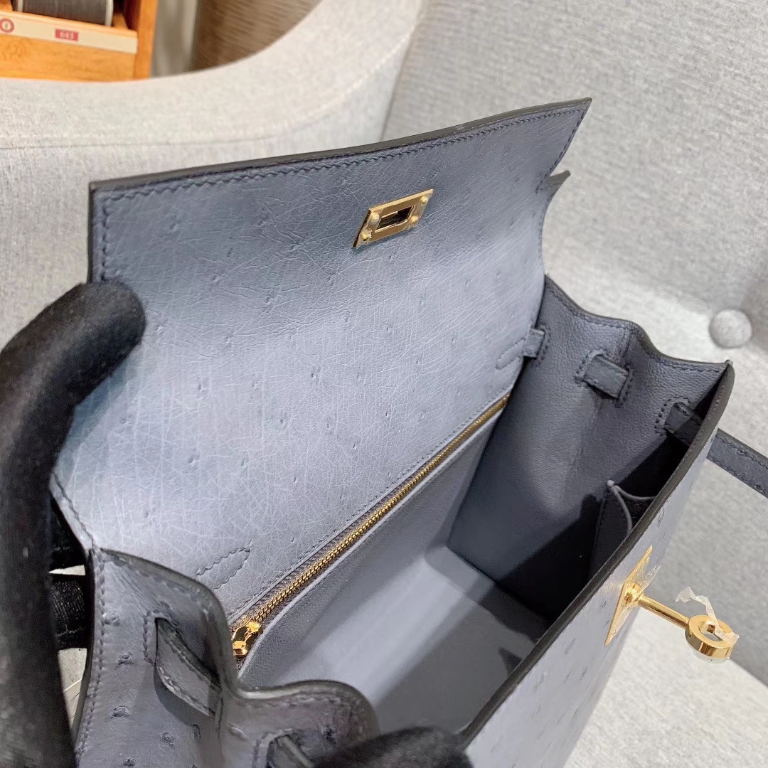 爱马仕包包 Kelly 25cm Ostrich 82玛瑙灰 金扣