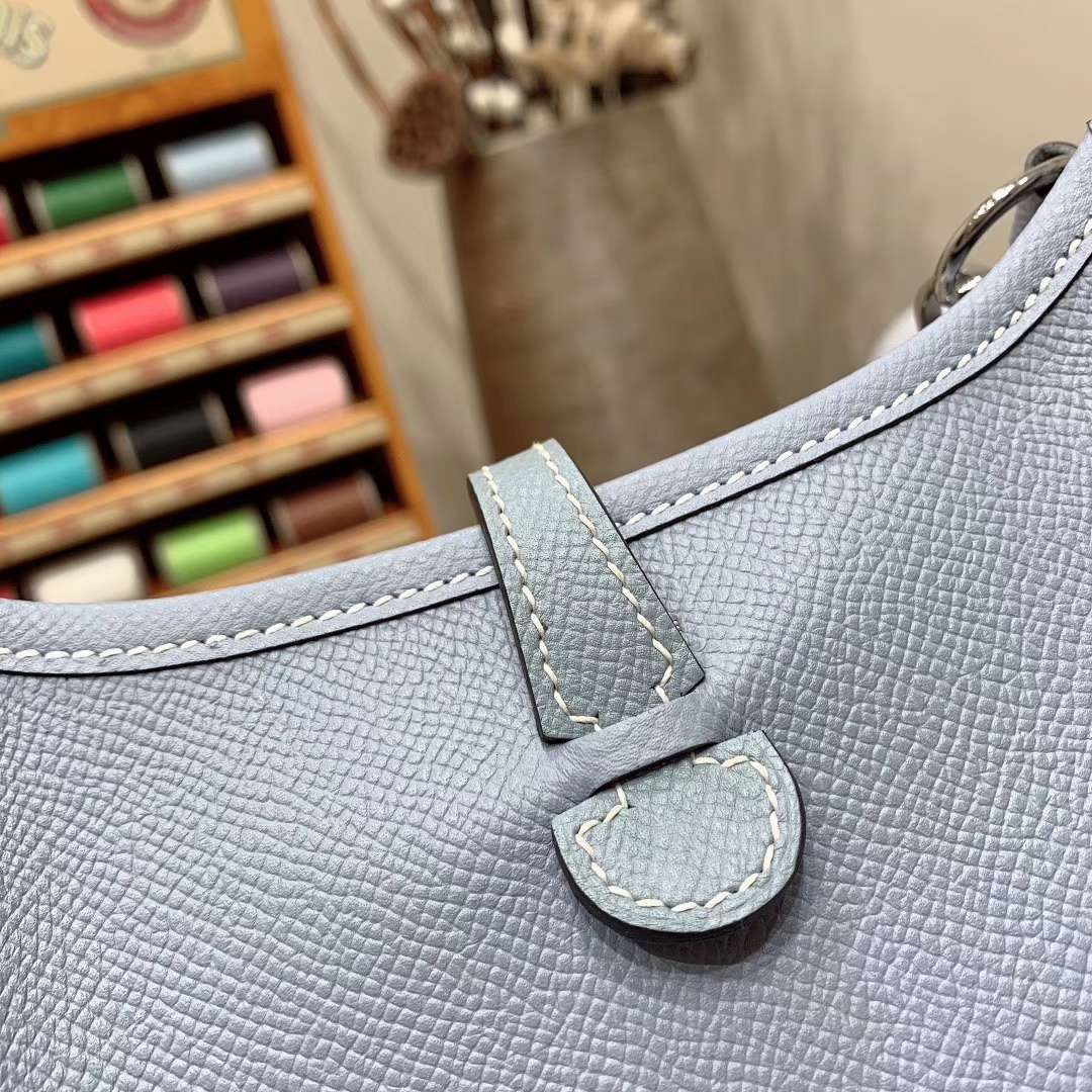 Hermes包包 Mini Evelyn 17cm Epsom J7亚麻蓝 银扣 蜜蜡线手缝