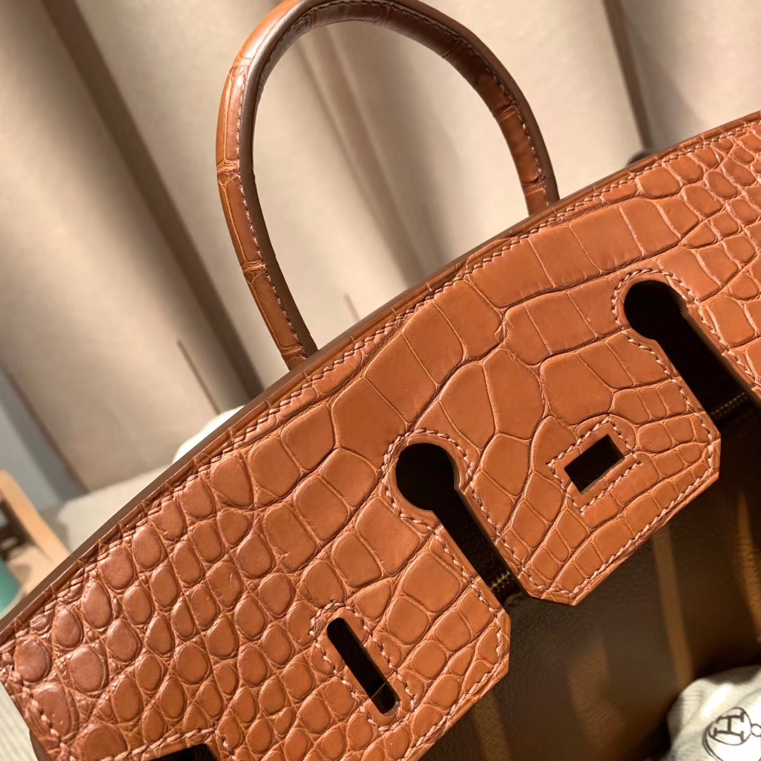 爱马仕包包官网 Birkin Touch 30cm 鳄鱼 37金棕 金扣